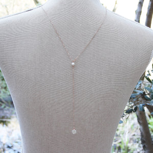 Rückenkette Boho Brautschmuck mit echten Blumen und Glasperlen Silber rosé