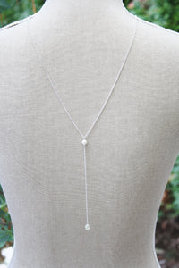 Rückenkette Boho Brautschmuck mit echten Blumen und Glasperlen Silber rosé
